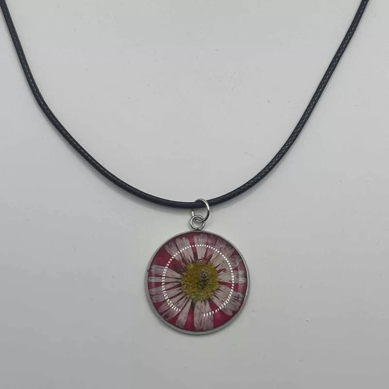 Handmade red round necklace