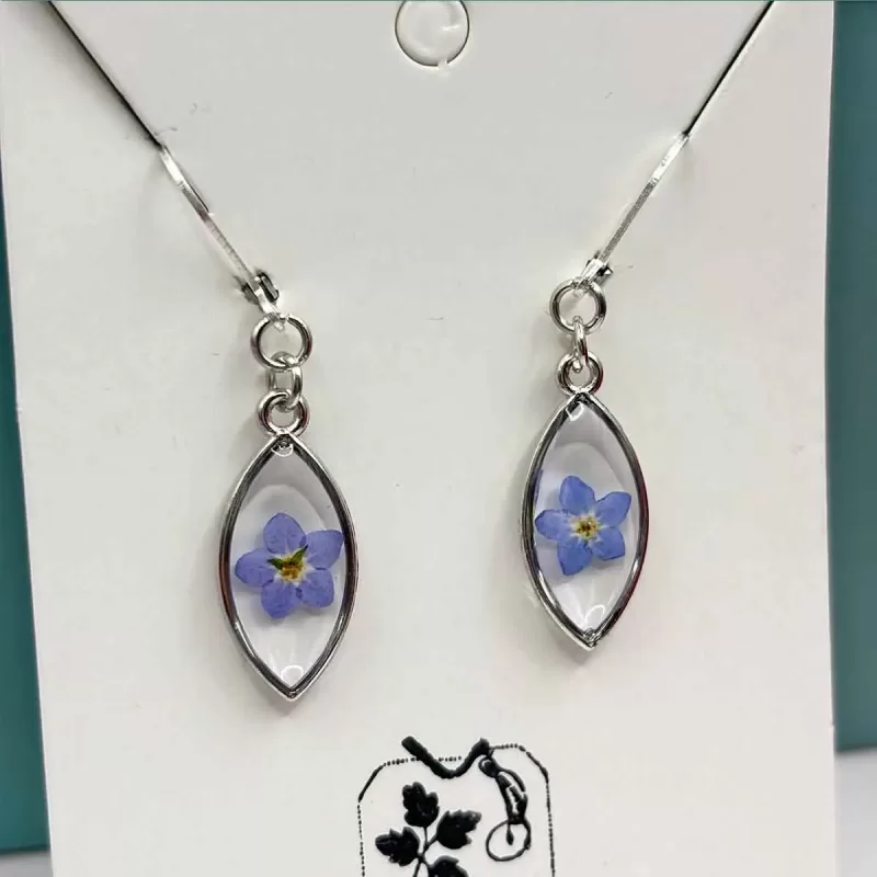 RVS oorbellen, hypoallergeen en lichtgewicht voor dagelijks comfort.