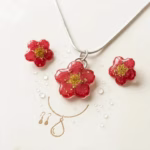 Rode Bloem Epoxy Sieraden Set Ketting en Oorbellen Handgemaakte rode bloem sieraden set epoxy ketting oorbellen